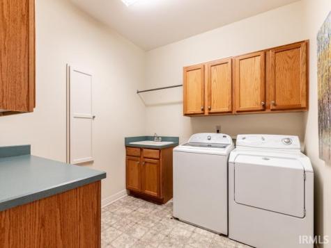 5313 Hallmark Avenue Evansville IN 47715