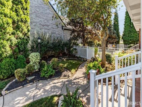 5313 Hallmark Avenue Evansville IN 47715