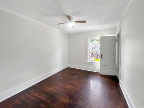652 E Washington Street Frankfort IN 46041
