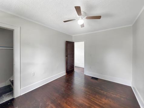 652 E Washington Street Frankfort IN 46041