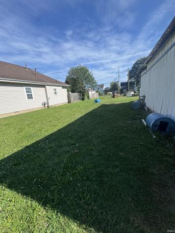 1613 W Jeffras Avenue Marion IN 46952