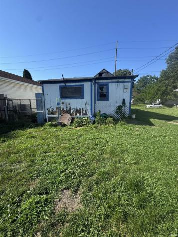 1613 W Jeffras Avenue Marion IN 46952