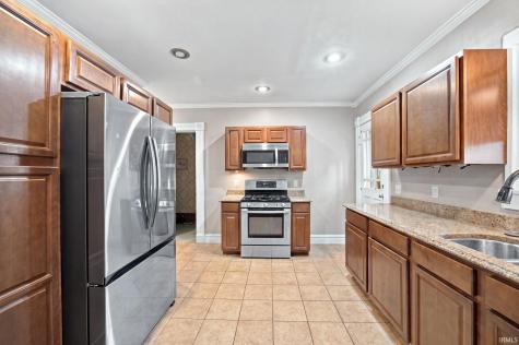 857 E Clinton Street Frankfort IN 46041