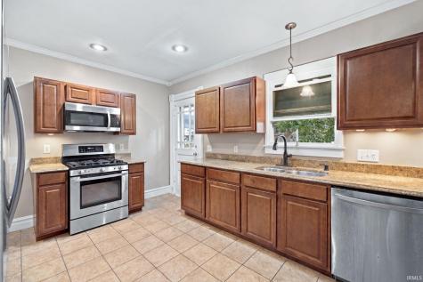 857 E Clinton Street Frankfort IN 46041
