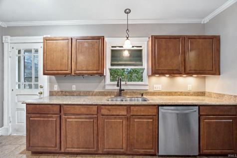 857 E Clinton Street Frankfort IN 46041