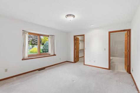 2831 Briardale Drive Fort Wayne IN 46825