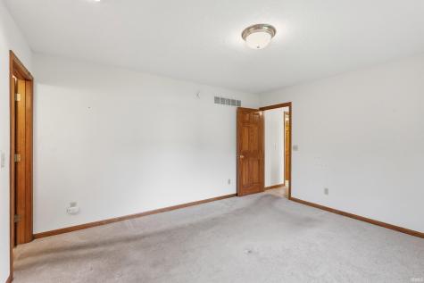 2831 Briardale Drive Fort Wayne IN 46825