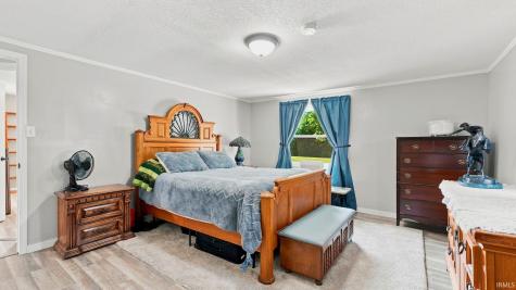 4852 Evard Road Fort Wayne IN 46835