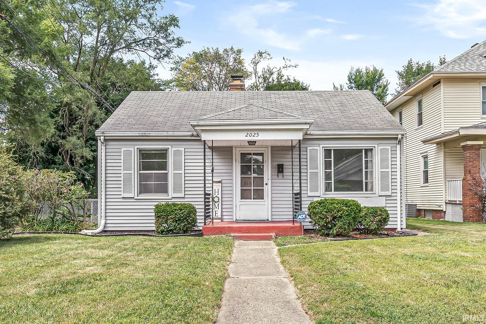 2025 Prairie Avenue South Bend IN 46613