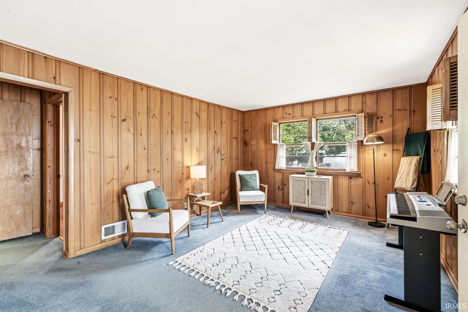2025 Prairie Avenue South Bend IN 46613