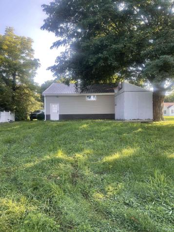 609 W Main Street Bruceville IN 47516
