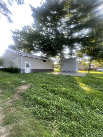 609 W Main Street Bruceville IN 47516