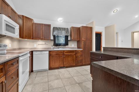1263 E 75 N Logansport IN 46947