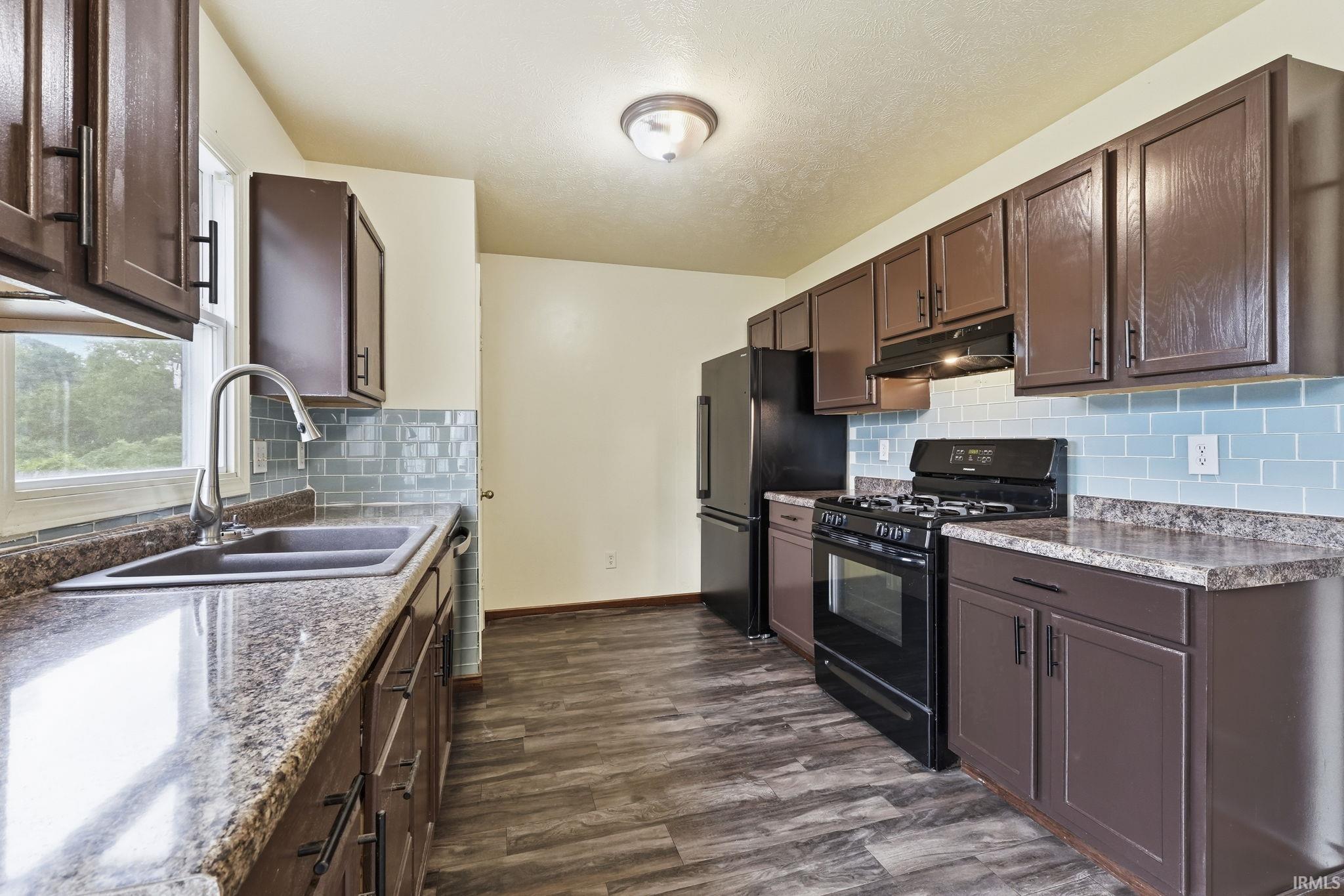 26642 Sturdy Oak Drive Elkhart IN 46514