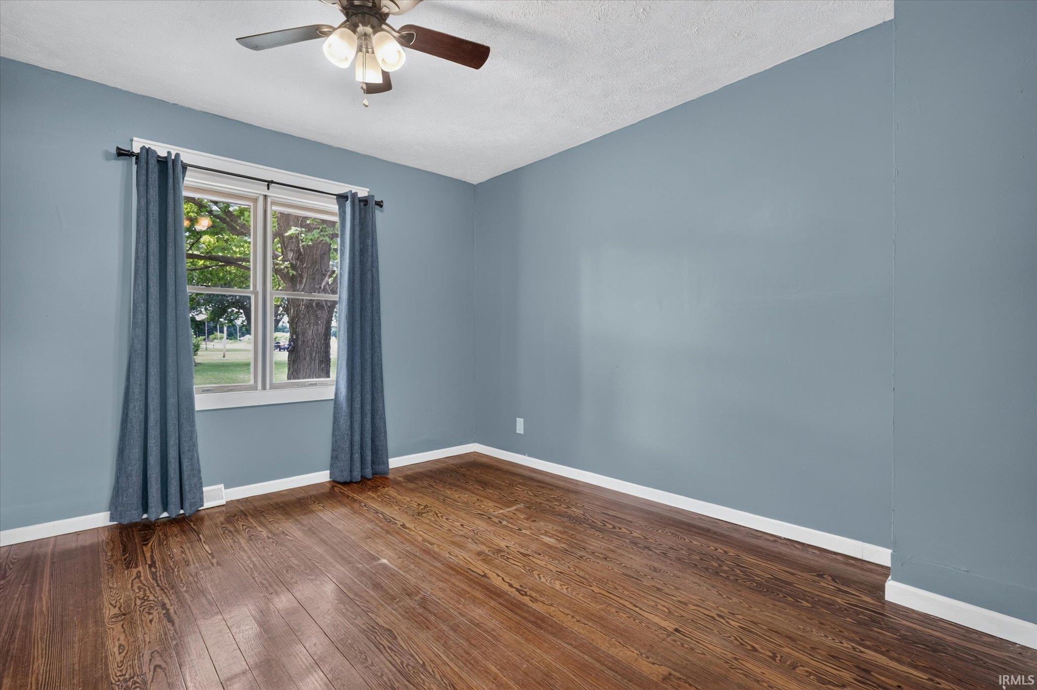 61384 Oak Road South Bend IN 46614