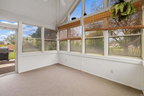 10911 Mill Lake Cove Fort Wayne IN 46845