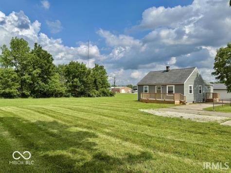 405 E Cowing Drive Muncie IN 47303