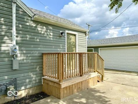 405 E Cowing Drive Muncie IN 47303