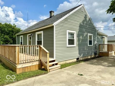405 E Cowing Drive Muncie IN 47303