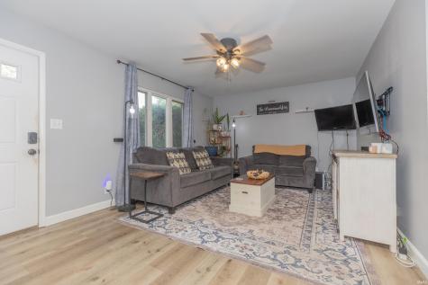 712 Greenfield Road Evansville IN 47715