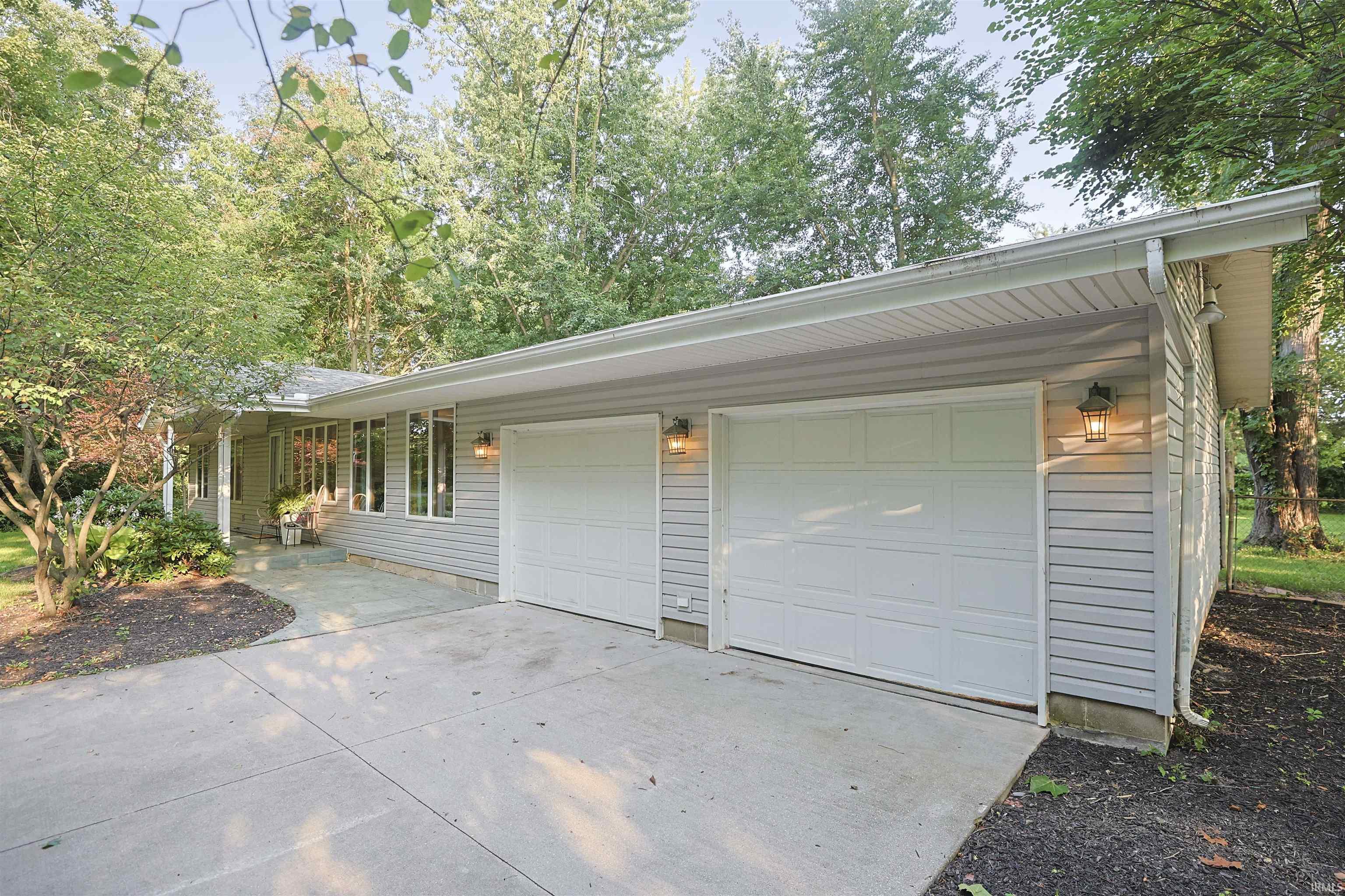 10272 Douglas Road Osceola IN 46561