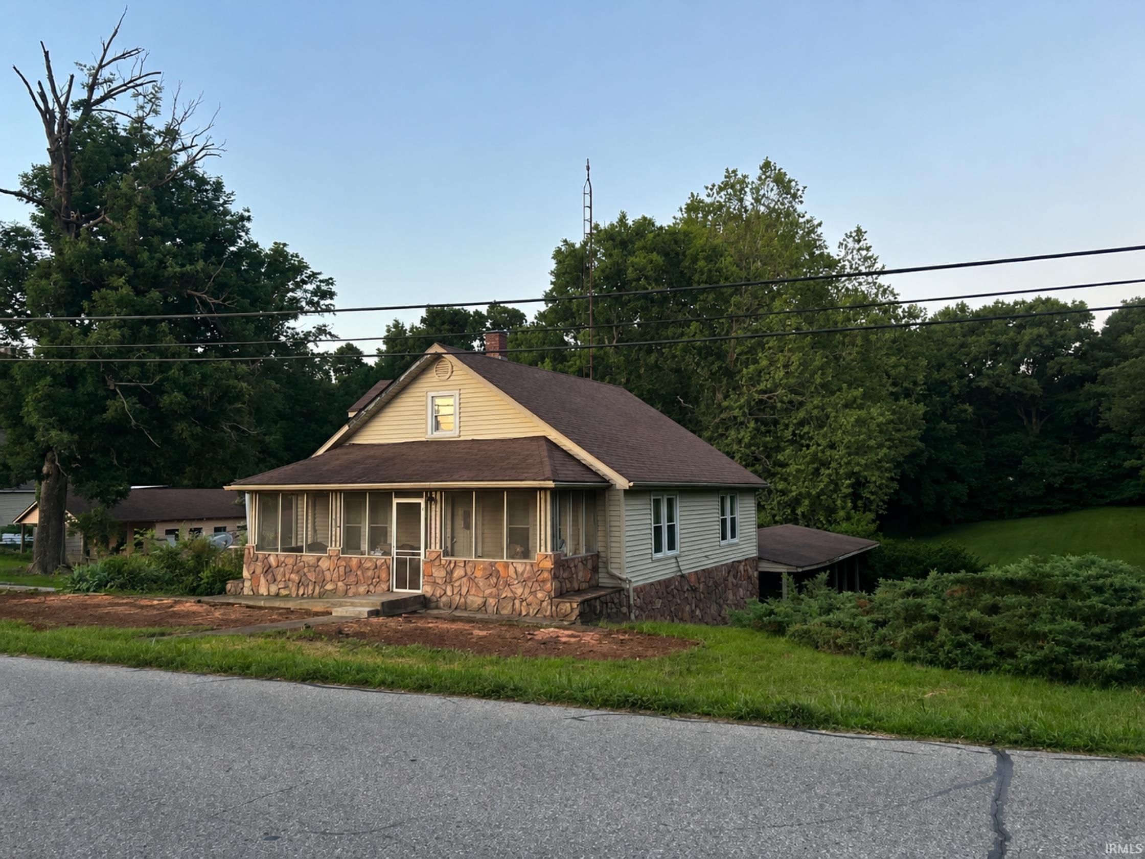 2462 Dixie Highway Bedford IN 47421