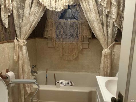 2462 Dixie Highway Bedford IN 47421