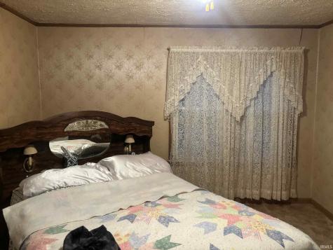 2462 Dixie Highway Bedford IN 47421