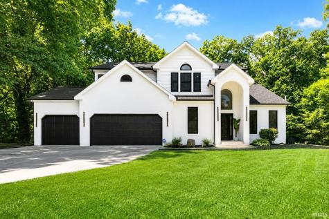 51855 Westwood Forest Drive South Bend IN 46628
