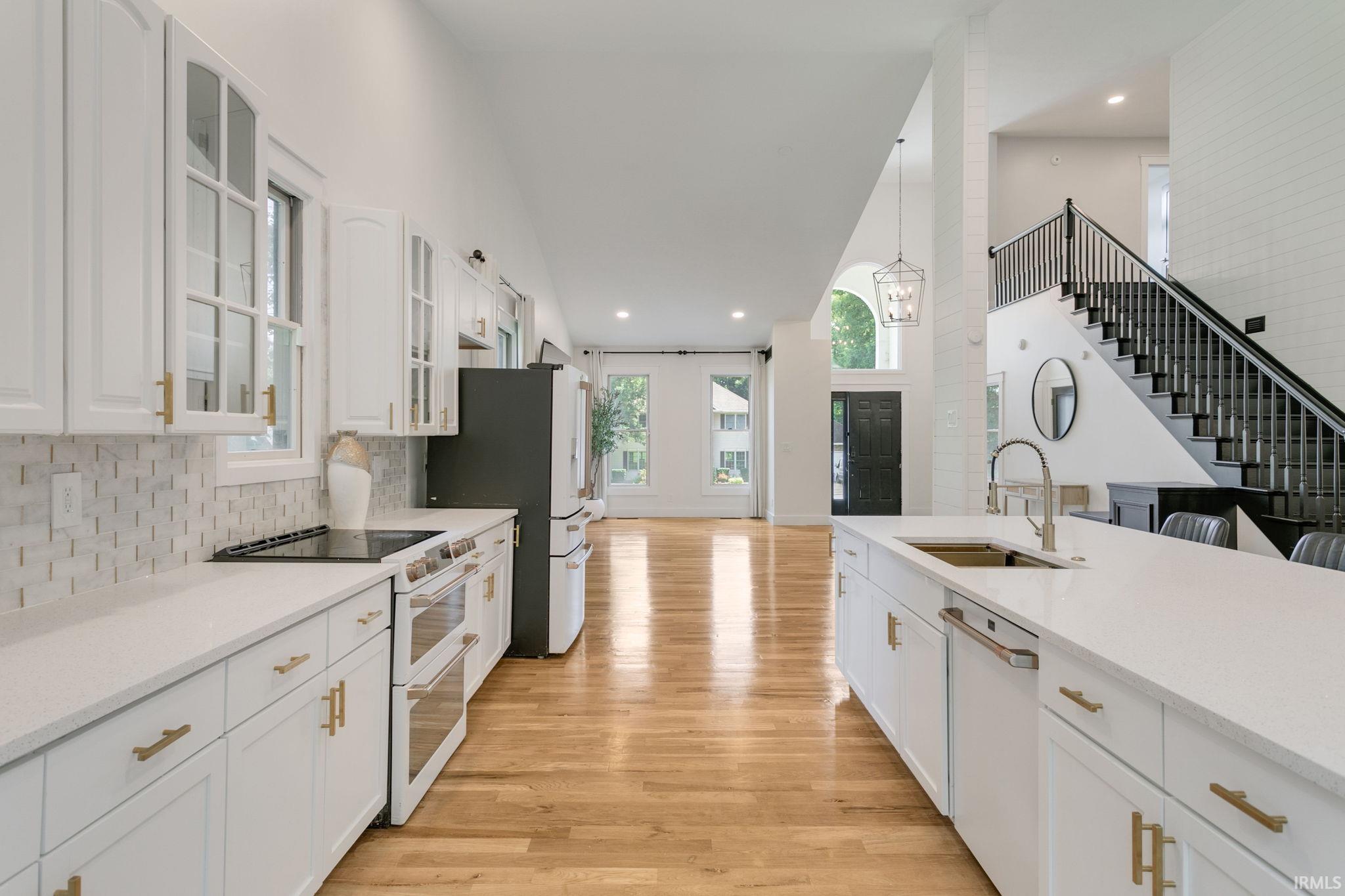 51855 Westwood Forest Drive South Bend IN 46628