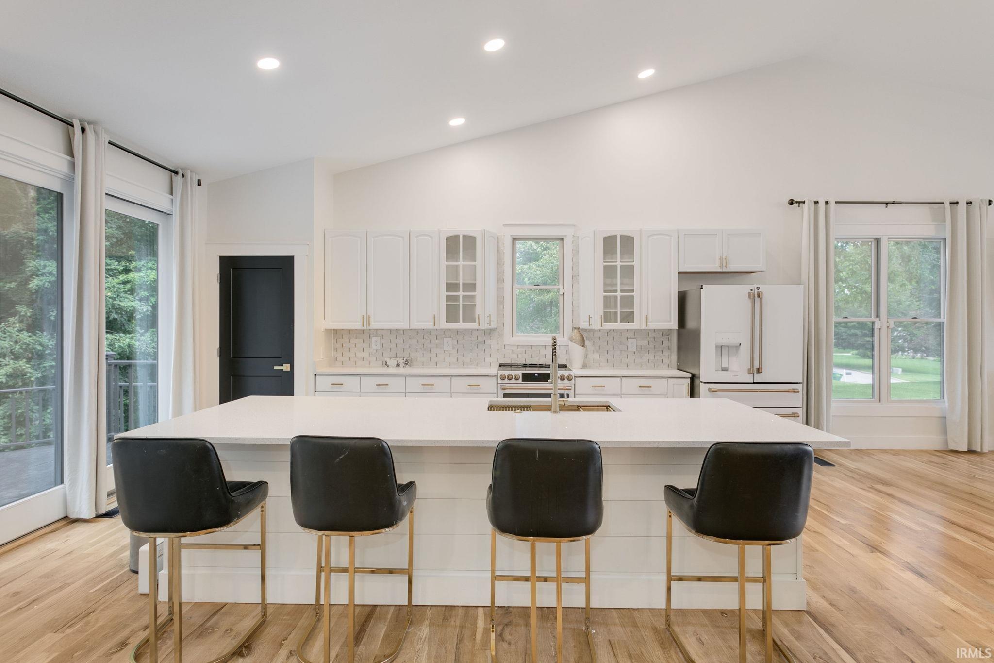 51855 Westwood Forest Drive South Bend IN 46628