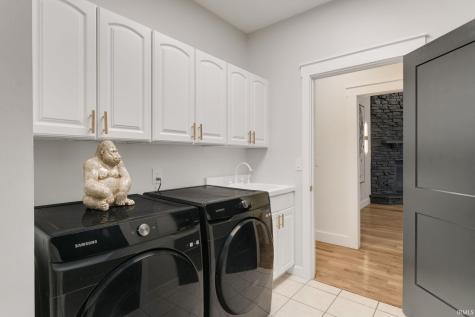 51855 Westwood Forest Drive South Bend IN 46628