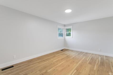 51855 Westwood Forest Drive South Bend IN 46628