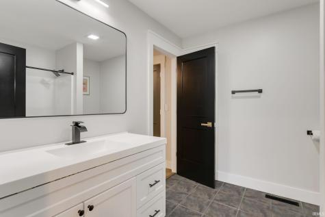 51855 Westwood Forest Drive South Bend IN 46628