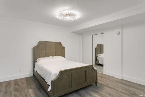 51855 Westwood Forest Drive South Bend IN 46628