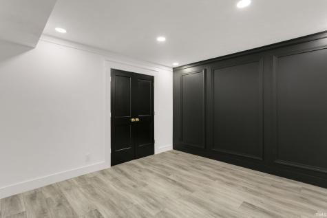 51855 Westwood Forest Drive South Bend IN 46628