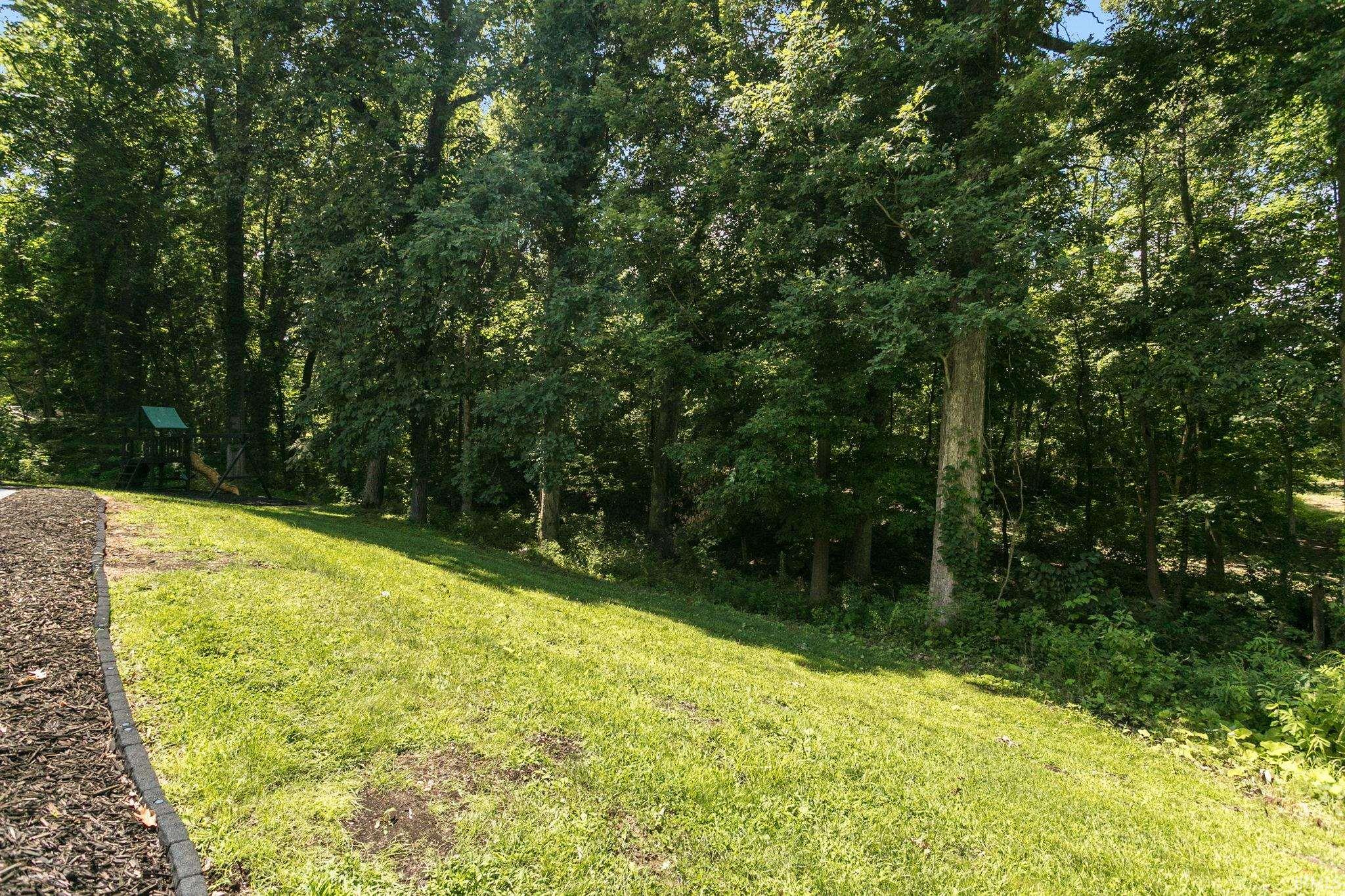 51855 Westwood Forest Drive South Bend IN 46628