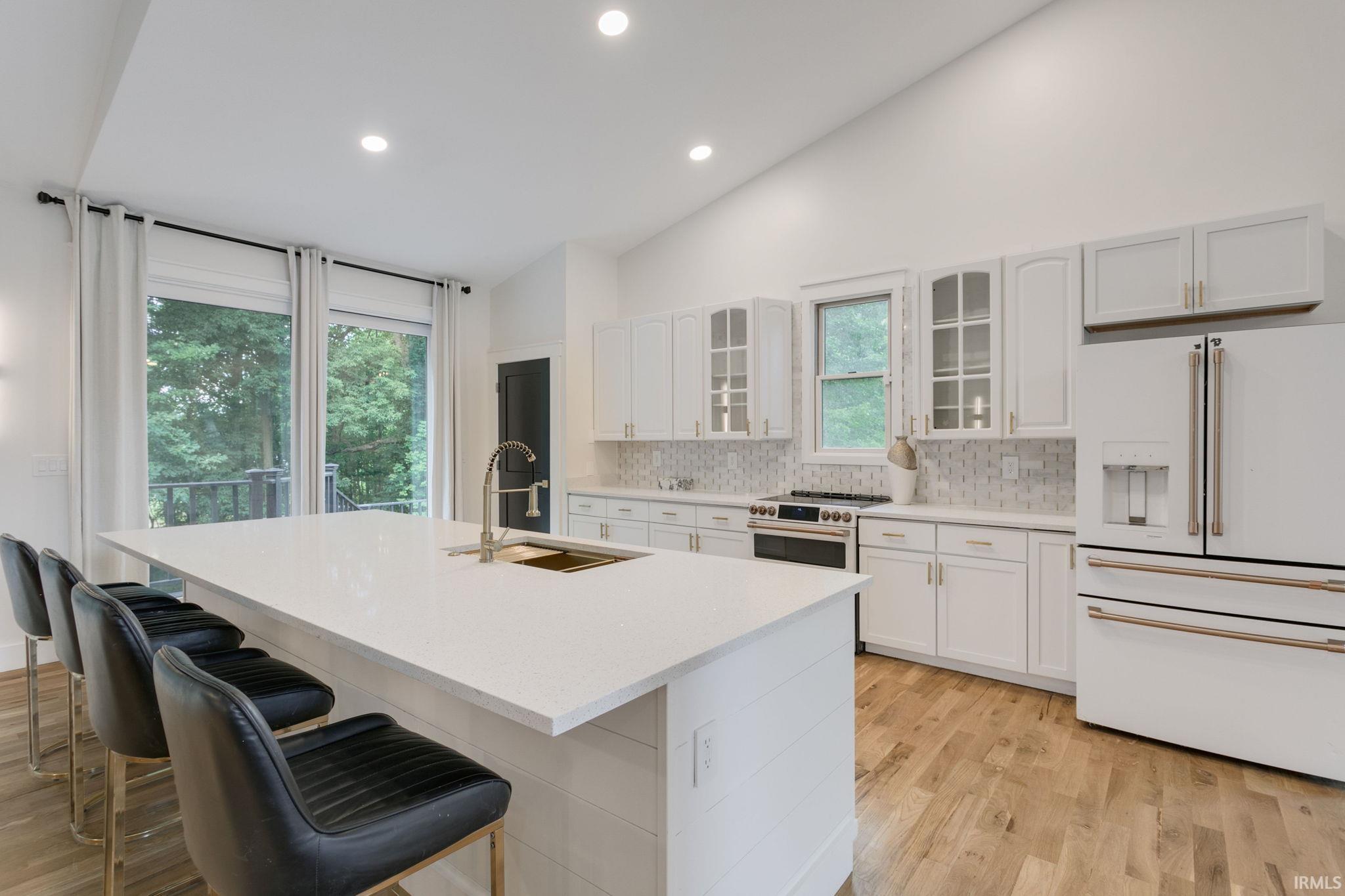 51855 Westwood Forest Drive South Bend IN 46628