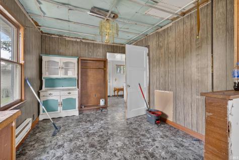 6822 Wayne Trace Fort Wayne IN 46816