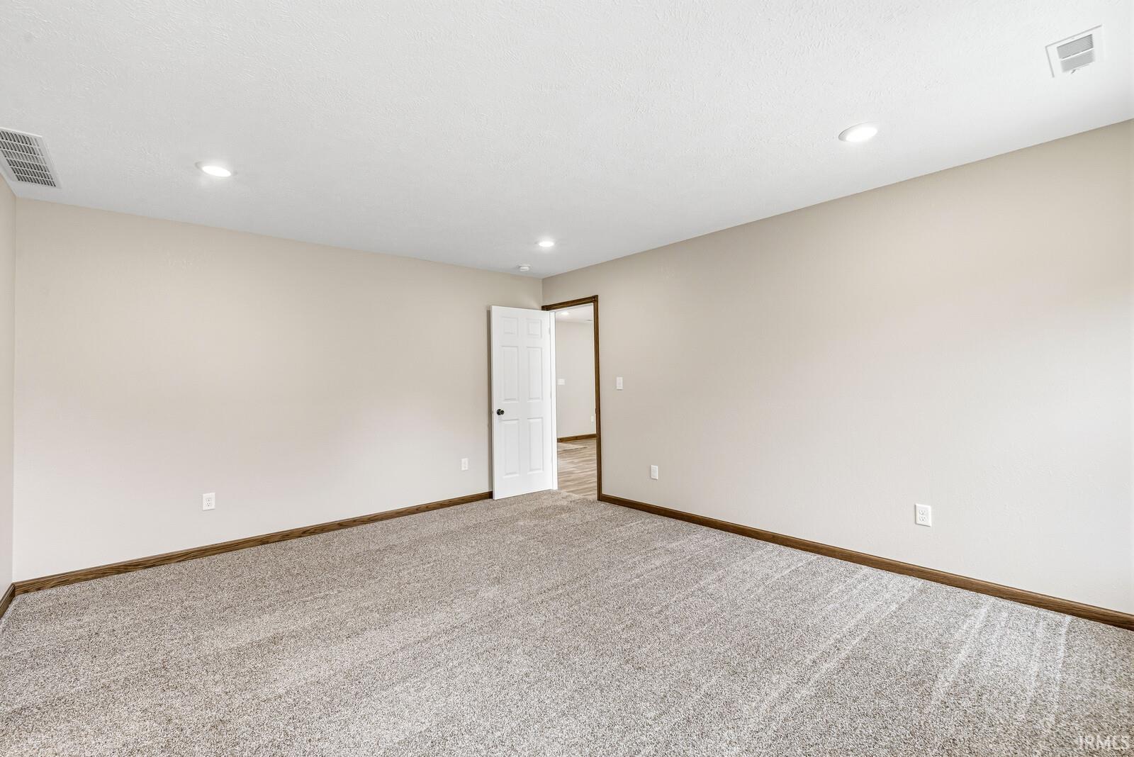 59561 Rosedale Avenue Elkhart IN 46517