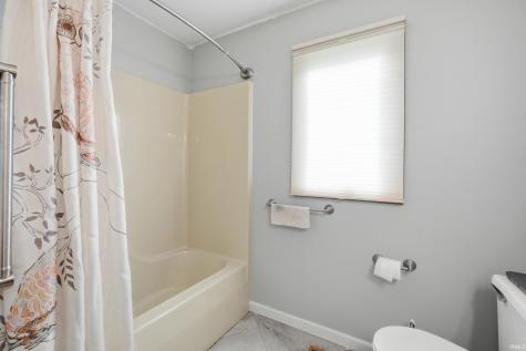 11933 Eagle Creek Place Fort Wayne IN 46814