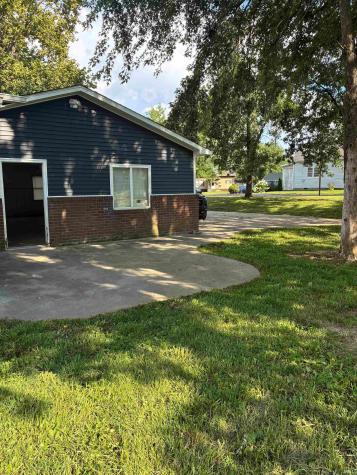 608 Indiana Street Bicknell IN 47512