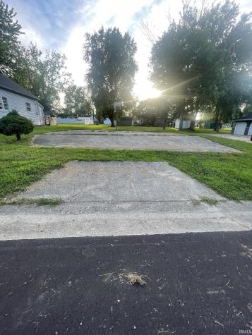 608 Indiana Street Bicknell IN 47512