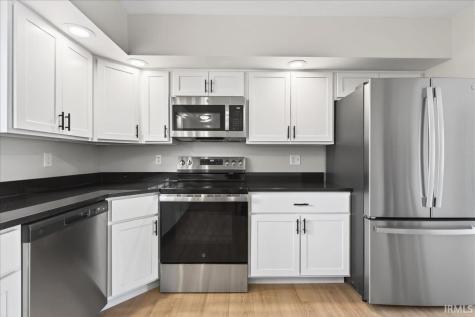 2413 Crestview Court Lafayette IN 47909