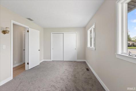 2413 Crestview Court Lafayette IN 47909