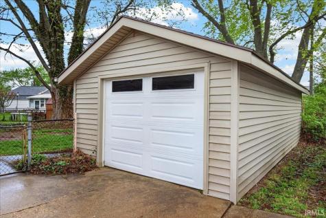 2413 Crestview Court Lafayette IN 47909