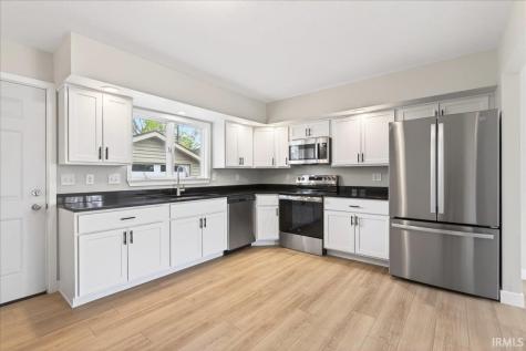 2413 Crestview Court Lafayette IN 47909