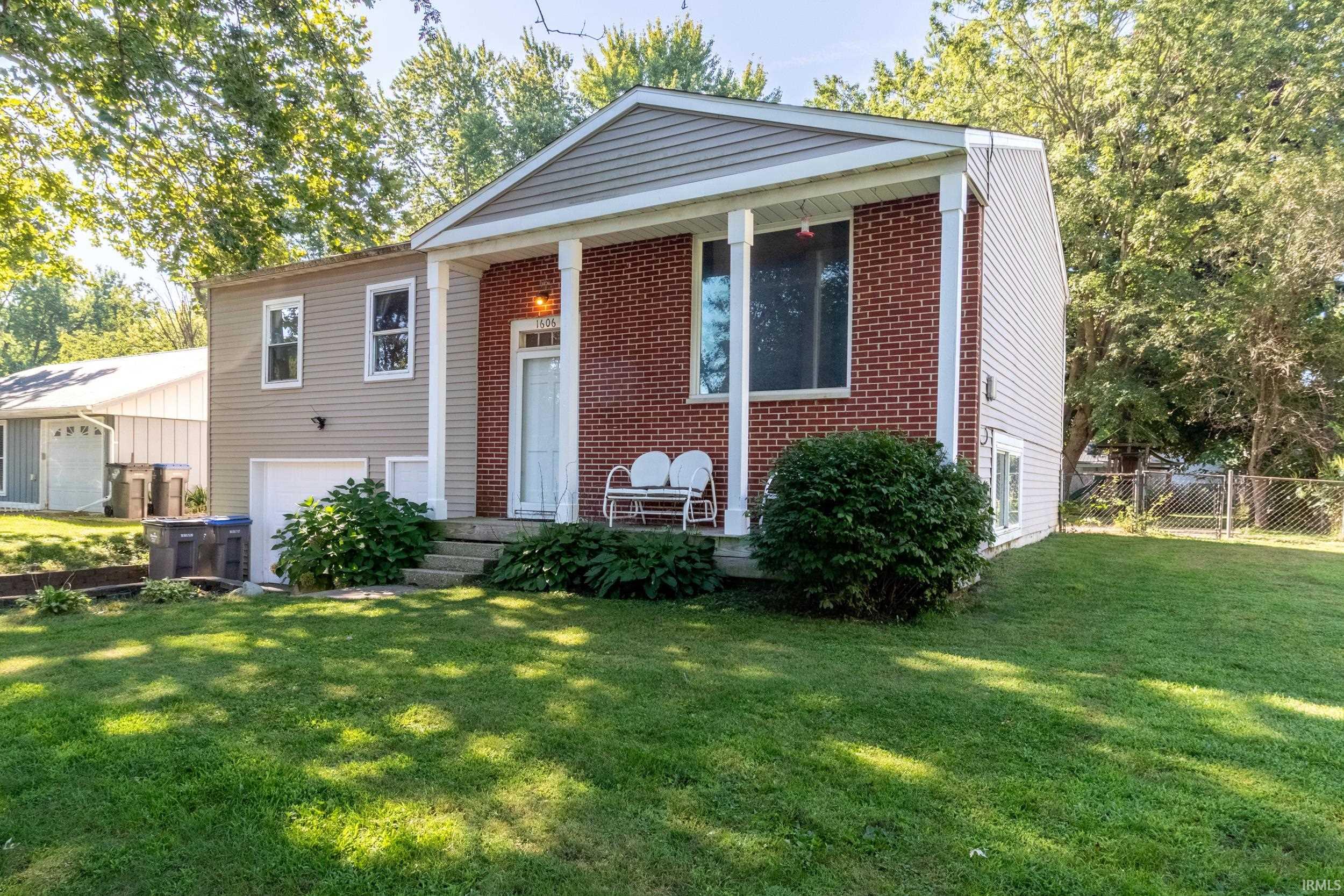 1606 West Avenue Goshen IN 46526