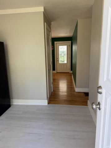 202 W Chester Drive Ellettsville IN 47429