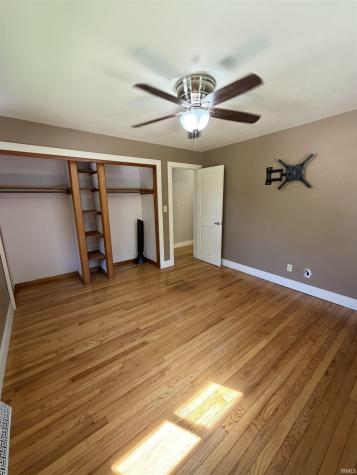 202 W Chester Drive Ellettsville IN 47429